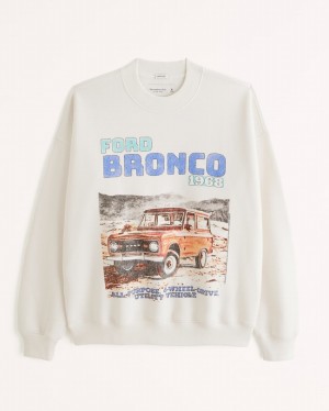 Abercrombie Bronco Graphic Crew Tröjor Herr Vita | 7214-SAGZF