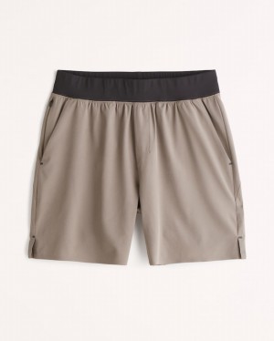 Abercrombie Ypb Motiontek 7 Inch Unlined Training Shorts Herr Bruna | 6402-ICHWF