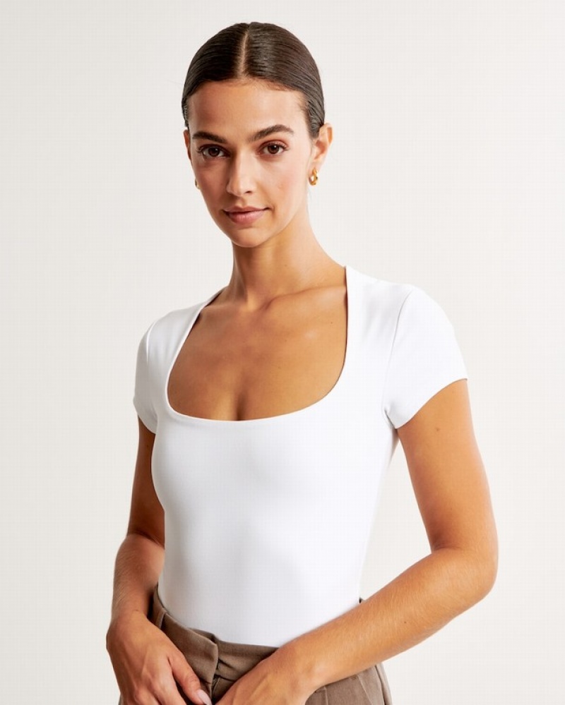 Abercrombie Korta-sleeve Seamless Portrait Bodysuit Dam Vita  | 5401-VBHNK