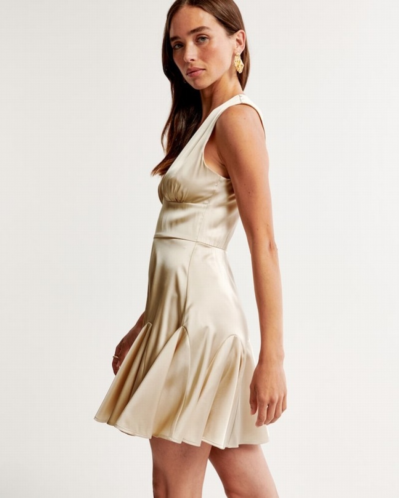 Abercrombie Plunge Satin Mini Klänning Dam Grädde  | 2169-VKFEL